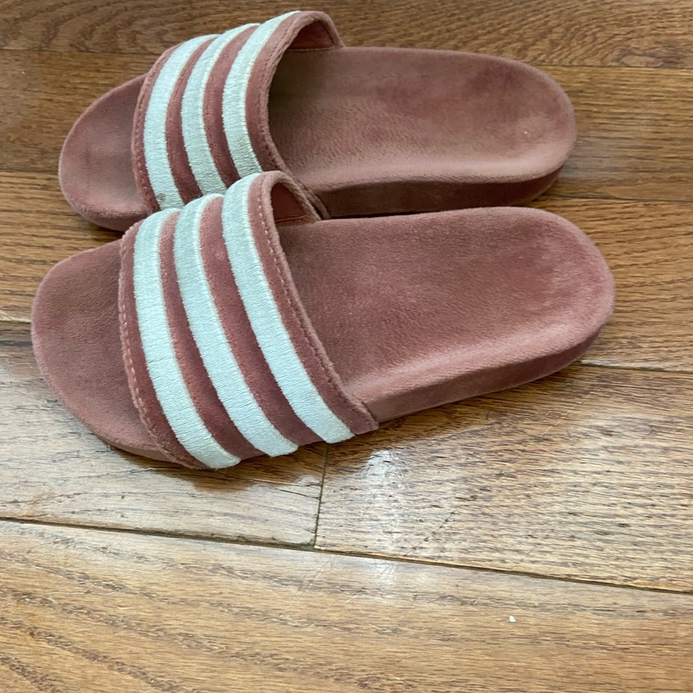 Girls Slides - Picture 3 of 4